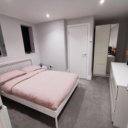 4 Sleeps And Travel Cot- Close To Beach And Restaurants Bournemouth Buitenkant foto